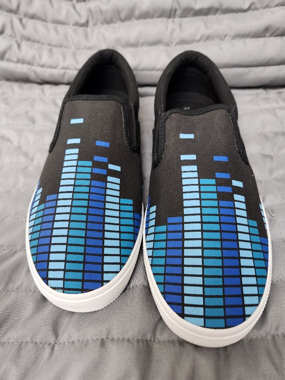 Bucketfeet Mens Shoes 10 Equalizer Blue Canvas Slip On Casual Sneakers Graphic